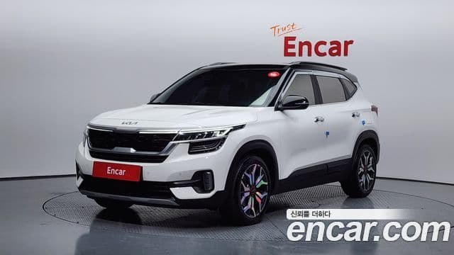 Kia Seltos 2022 — Şəkil 1/20
