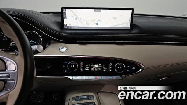 Genesis GV70 2022 — Şəkil 15/20