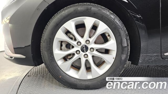 Kia K8 2021 — ფოტო 5/20