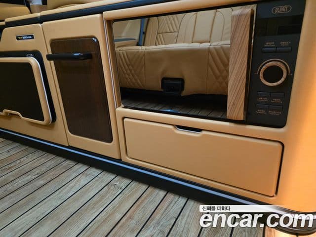 Kia Carnival 2024 — ფოტო 14/20