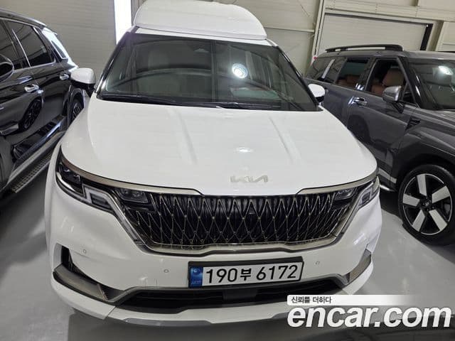 Kia Carnival 2023 — Фото 2/20