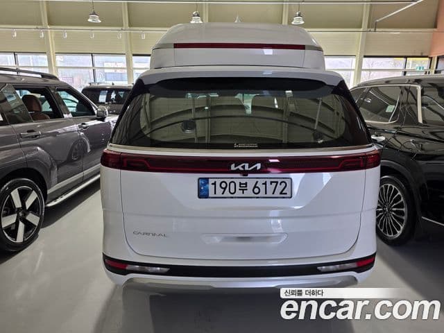 Kia Carnival 2023 — Фото 3/20
