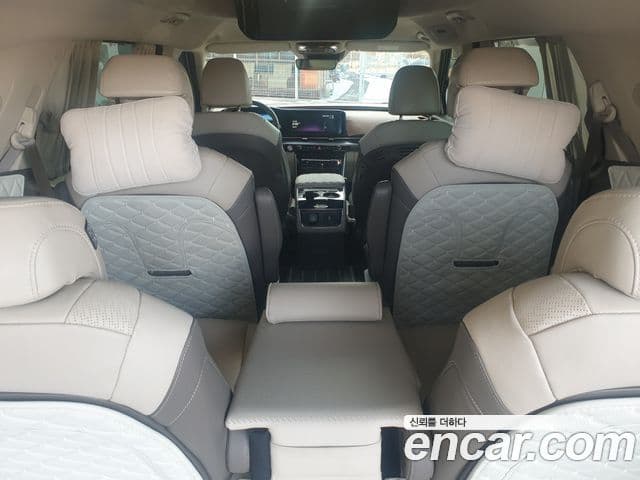 Kia Carnival 2023 — Фото 15/20