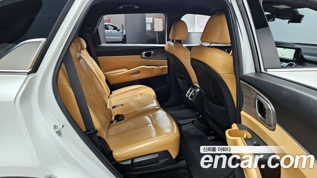 Kia Sorento 2022 — Фото 12/20