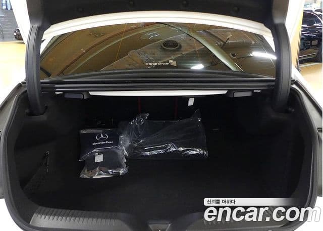 Mercedes-Benz CLS-Class 2023 — Photo 7/20