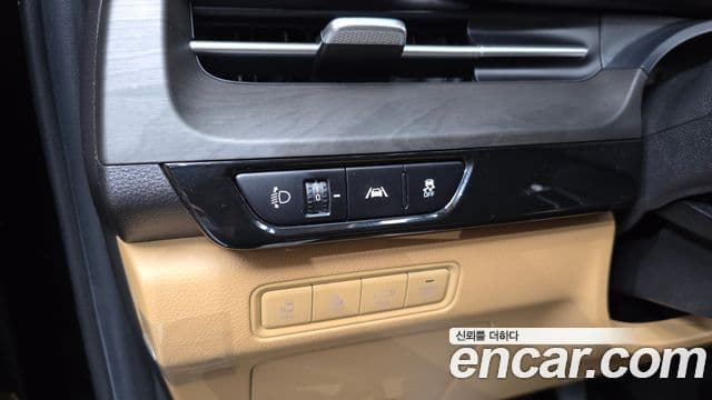 Kia Carnival 2020 — Şəkil 16/20