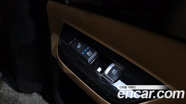 Kia Carnival 2020 — Şəkil 18/20