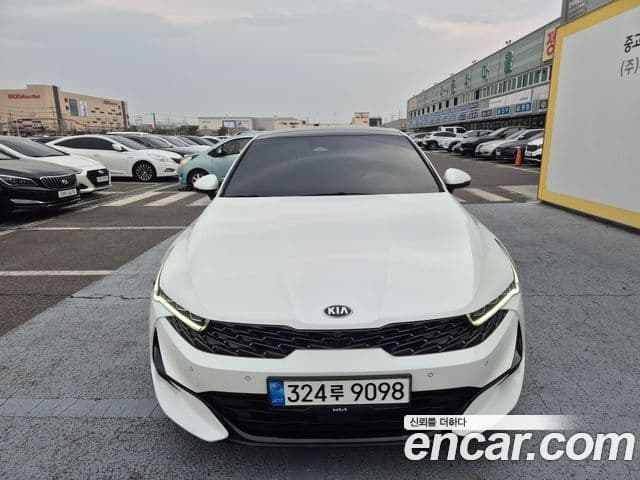 Kia K5 2020 — Şəkil 10/17