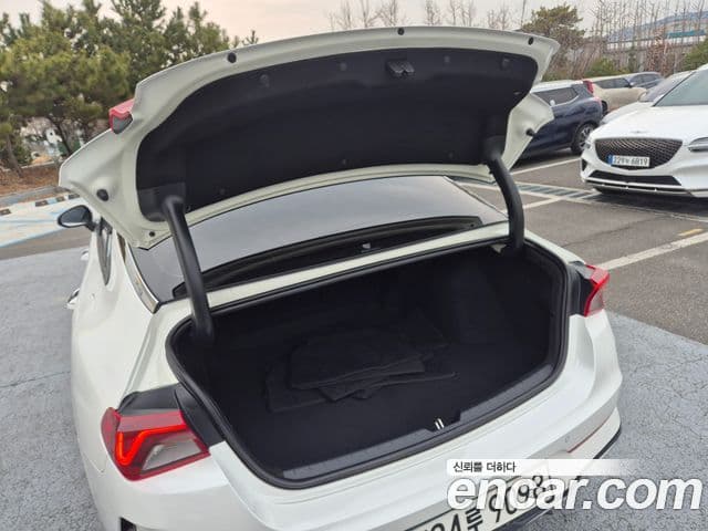 Kia K5 2020 — Şəkil 17/17
