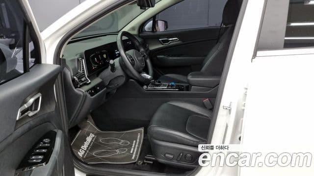 Kia Sportage 2022 — ფოტო 10/18