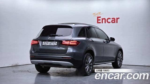 Mercedes-Benz GLC-Class 2019 — ფოტო 2/20
