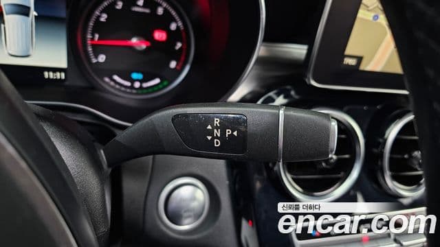 Mercedes-Benz GLC-Class 2019 — ფოტო 9/20