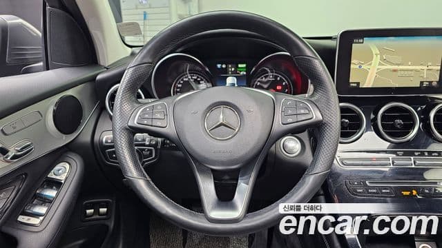 Mercedes-Benz GLC-Class 2019 — ფოტო 13/20
