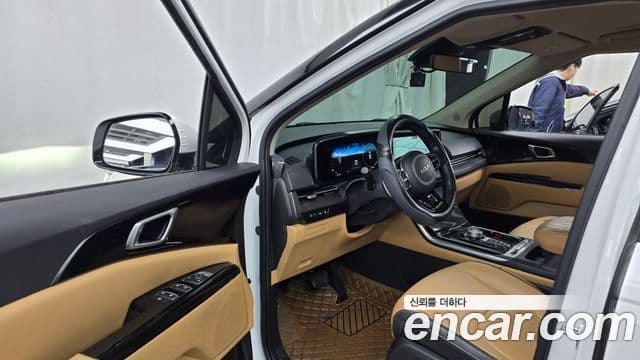 Kia Carnival 2021 — ფოტო 10/20