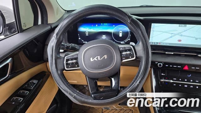 Kia Carnival 2021 — ფოტო 13/20