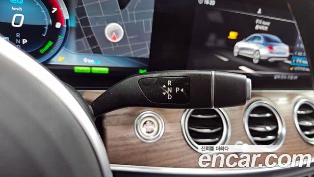 Mercedes-Benz E-Class 2019 — Фото 9/20