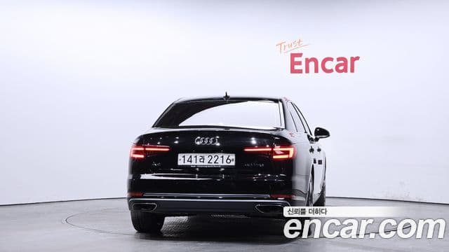 Audi A4 2019 — ფოტო 4/20