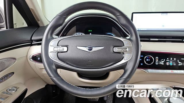 Genesis GV70 2022 — Şəkil 13/20