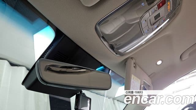 Genesis GV70 2022 — Şəkil 17/20