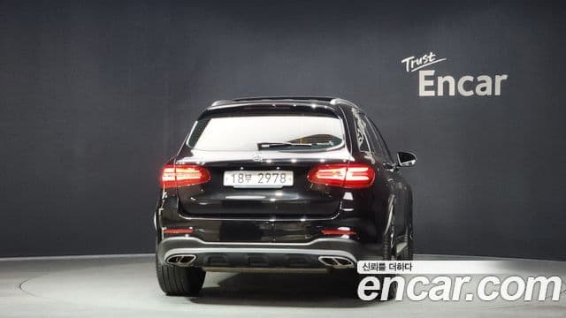 Mercedes-Benz GLC-Class 2018 — ფოტო 1/20