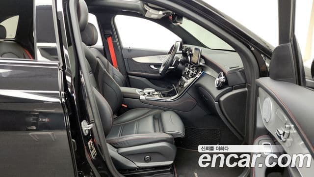 Mercedes-Benz GLC-Class 2018 — ფოტო 14/20