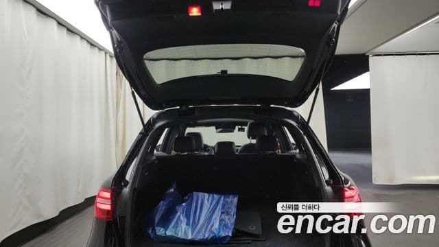 Mercedes-Benz GLC-Class 2018 — ფოტო 18/20