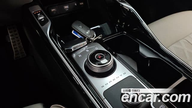 Kia Sorento 2020 — Фото 8/20