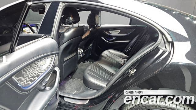 Mercedes-Benz CLS-Class 2020 — Photo 13/20