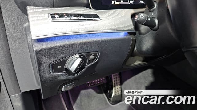 Mercedes-Benz CLS-Class 2020 — Photo 15/20