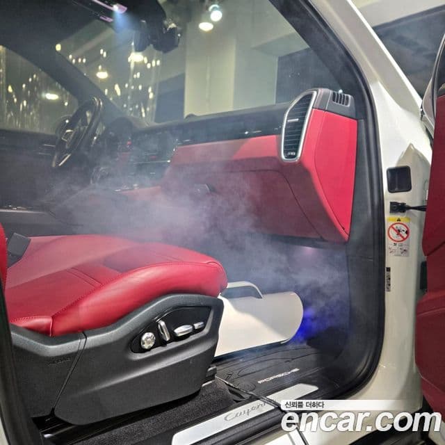 Porsche Cayenne 2020 — Photo 10/20