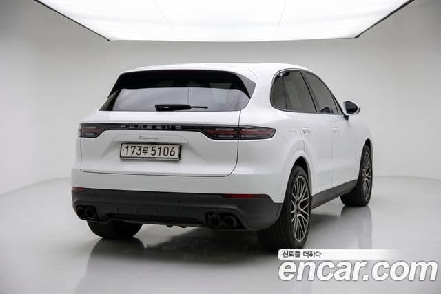 Porsche Cayenne 2020 — Photo 15/20
