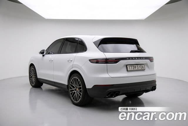 Porsche Cayenne 2020 — Photo 3/20