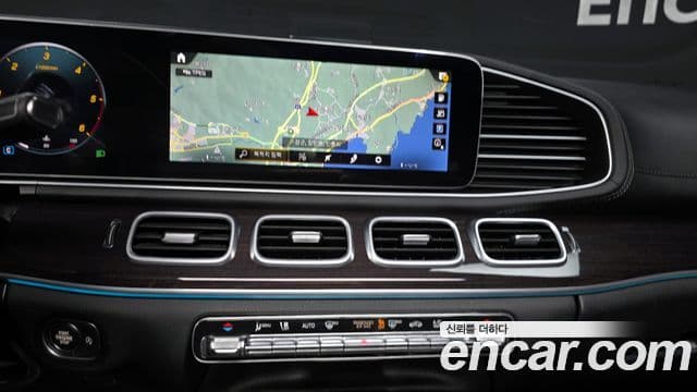 Mercedes-Benz GLE-Class 2022 — ფოტო 16/20