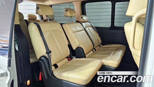 Hyundai Staria 2021 — ფოტო 12/20