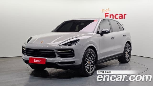 Porsche Cayenne 2023 — Photo 7/20