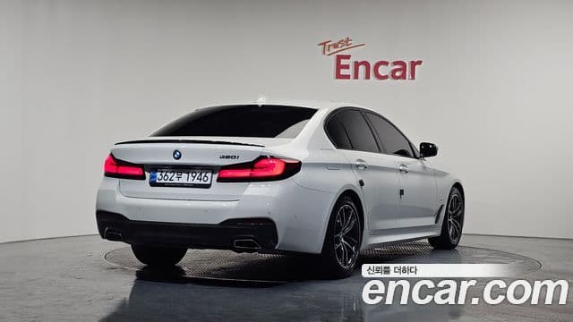 BMW 5 Series 2021 — Şəkil 1/20