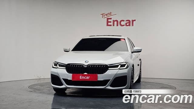 BMW 5 Series 2021 — Şəkil 2/20