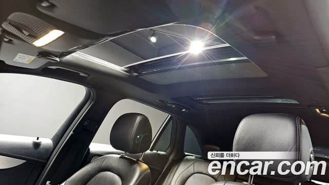 Mercedes-Benz GLC-Class 2021 — Şəkil 17/20