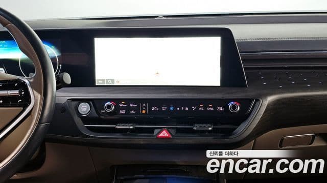 Kia K8 2022 — Şəkil 16/20