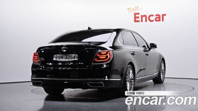 Kia The K9 2018 — ფოტო 1/20