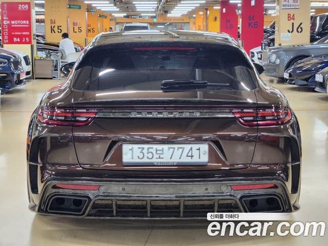 Porsche Panamera 2018 — Фото 3/20