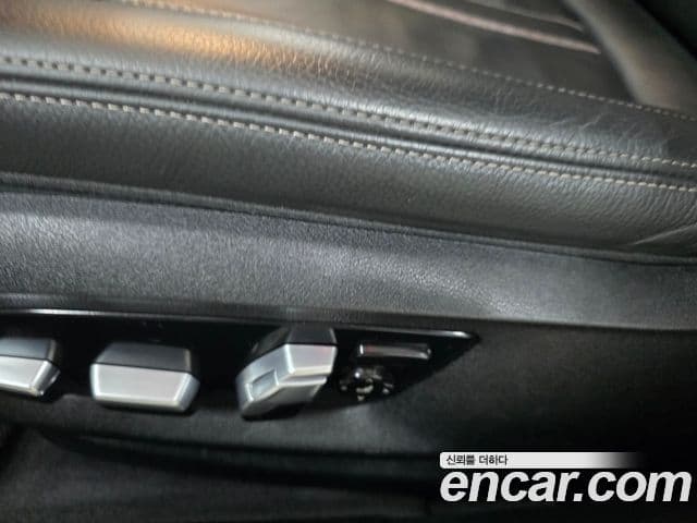 BMW 5 Series 2021 — фото 9 из 20