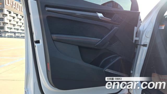 Audi SQ5 2022 — Şəkil 3/20