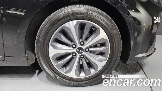 Kia K8 2022 — Photo 19/20