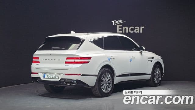 Genesis GV80 2023 — ფოტო 19/20