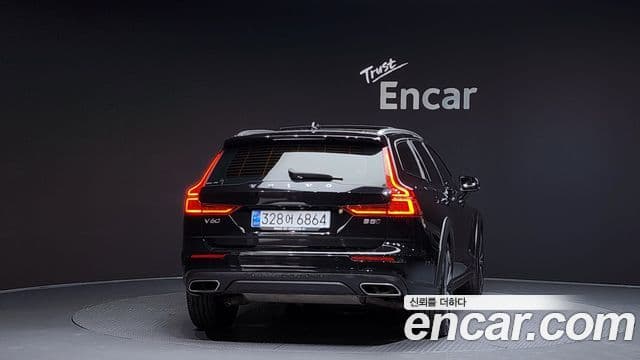 Volvo V60 Cross Country 2020 — Şəkil 4/20