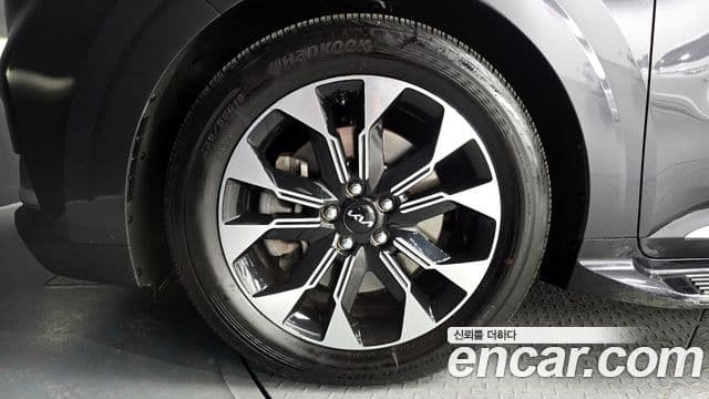Kia Carnival 2022 — ფოტო 4/20