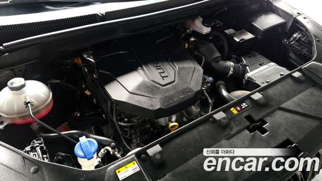 Kia Carnival 2022 — ფოტო 5/20