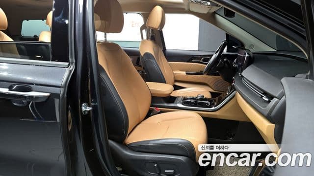 Kia Carnival 2022 — ფოტო 9/20