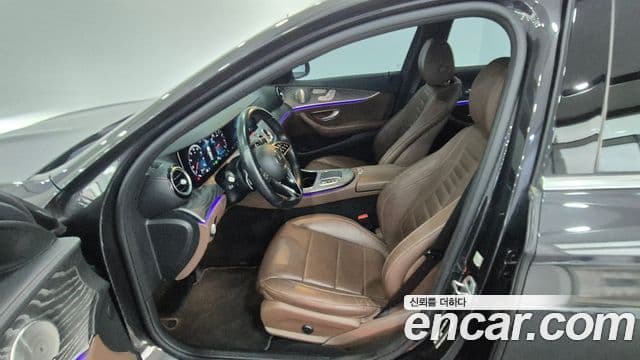 Mercedes-Benz E-Class 2022 — Şəkil 14/17